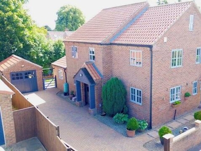4 Bedroom Detached House For Sale In Seamer, Middlesbrough