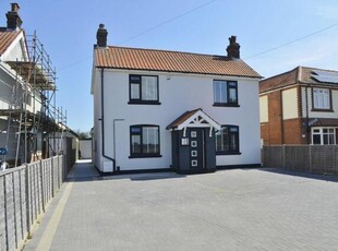 4 Bedroom Detached House For Sale In Trimley St. Martin