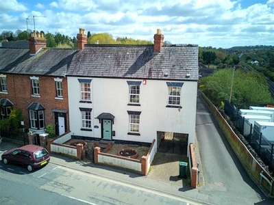 4 Bedroom End Of Terrace House For Sale In Ludlow
