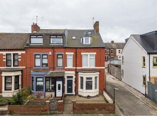 4 Bedroom End Of Terrace House For Sale In Whitley Bay