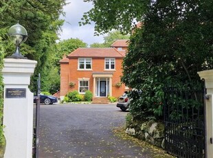 4 Bedroom House Bowdon Greater Manchester