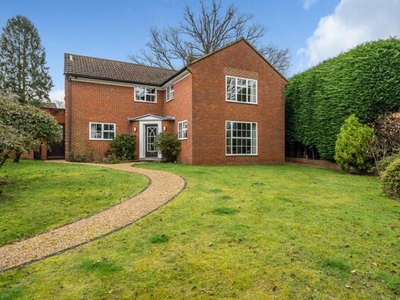 4 Bedroom House Bracknell Berkshire