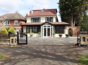 4 Bedroom House Chigwell Essex