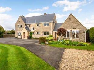 4 Bedroom House Cirencester Gloucestershire