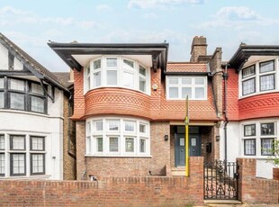 4 Bedroom House For Sale In Lewisham, London