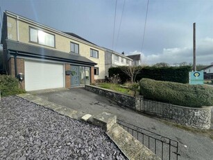 4 Bedroom House Llandybie Llandybie