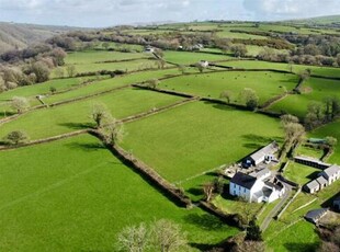 4 Bedroom House Llanychaer Llanychaer