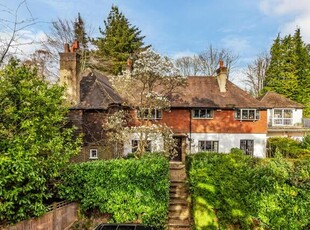 4 Bedroom House Oxted Surrey