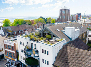 4 Bedroom Penthouse For Sale In Leigh-on-sea