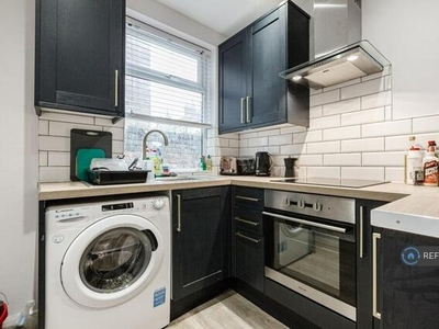 4 Bedroom Semi-detached House For Rent In Kensington, Liverpool