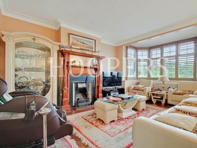 4 Bedroom Semi-detached House For Sale In London