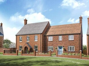 4 Bedroom Semi-detached House For Sale In North Baddesley, Hampshire