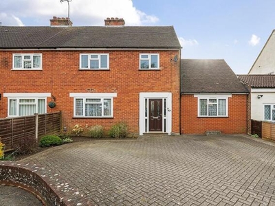 4 Bedroom Semi-detached House For Sale In Warlingham
