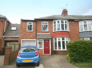 4 Bedroom Semi-detached House For Sale In Whitley Bay, Tyne Y Wear