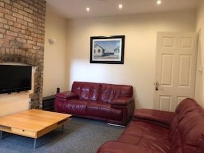 4 Bedroom Terraced House For Rent In Derby, Derbyshire