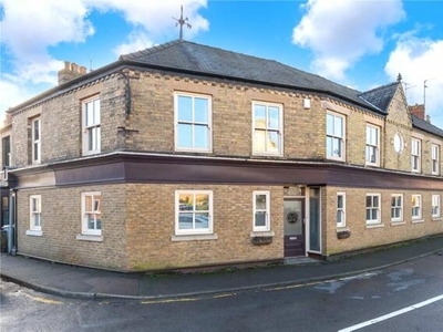 4 Bedroom Terraced House For Sale In Bourne, Lincolnshire
