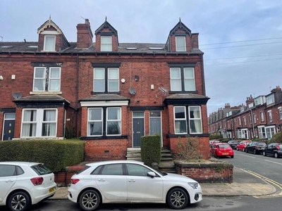 4 Bedroom Terraced House For Sale In Leeds, West Yorkshire