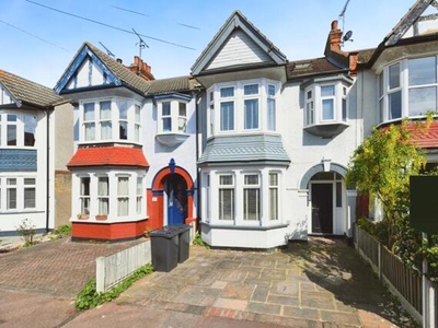 4 Bedroom Terraced House For Sale In Leigh-on-sea, Essex