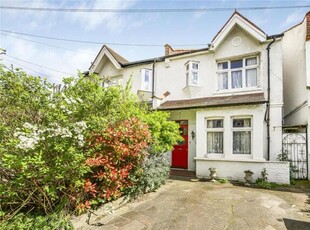 4 Bedroom Terraced House For Sale In New Malden