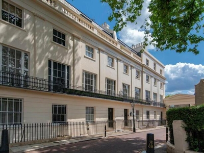 4 Bedroom Terraced House For Sale In Regent's Park, London