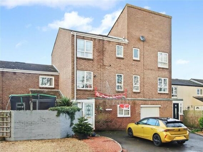 4 Bedroom Terraced House For Sale In Washington, Tyne And Wear