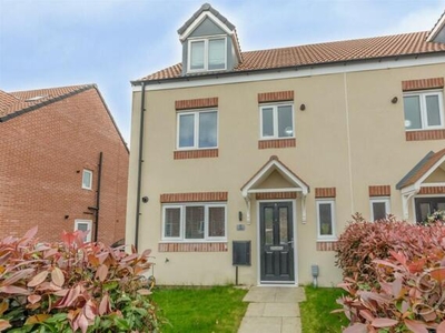 4 Bedroom Town House For Sale In Clipstone Village