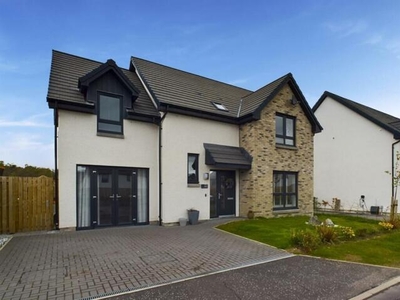 5 Bedroom Detached House For Sale In Bertha Park, Perth