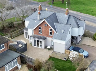 5 Bedroom Detached House For Sale In Bexhill-on-sea