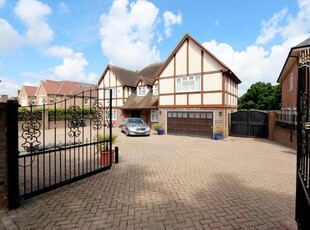 5 Bedroom House Chigwell Essex