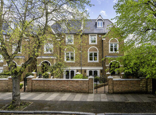 5 Bedroom House For Sale In London