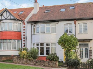 5 Bedroom House Southend On Sea Southend On Sea