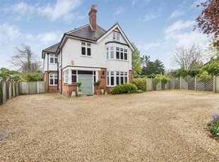 5 Bedroom House Tilehurst Berkshire