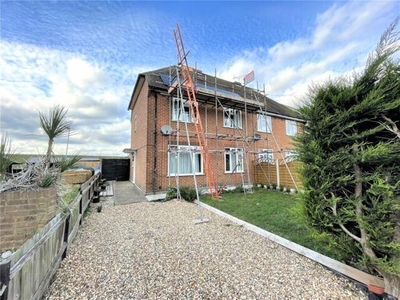 5 Bedroom Semi-detached House For Rent In Shepperton, Surrey