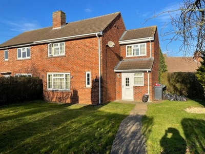 5 Bedroom Semi-detached House For Sale In Cabourne Avenue