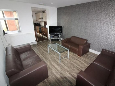 5 Bedroom Terraced House For Rent In Preston
