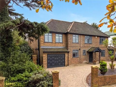 6 Bedroom Detached House For Sale In New Barnet