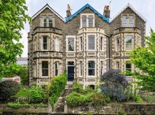 6 Bedroom House Bristol Bristol