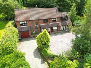 6 Bedroom House Hyde Greater Manchester