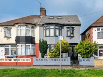 6 Bedroom Semi-detached House For Sale In Wembley, London