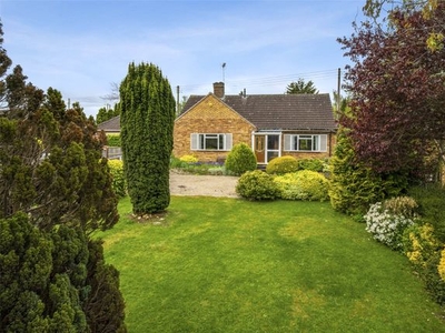 Bungalow for sale in Pitchers Hill, Wickhamford, Worcestershire WR11