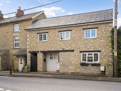 Cottage for sale in High Street, Croughton NN13