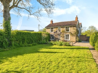 Cottage for sale in Kings Head Lane, Hackford, Wymondham, Norfolk NR18