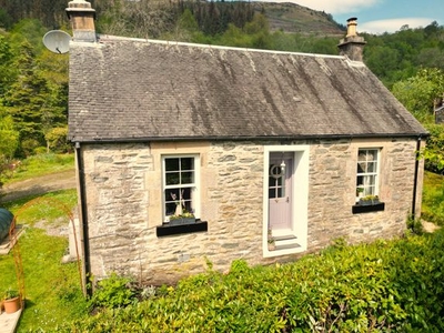 Cottage for sale in Tynloan, Tarbet, Argyll And Bute G83