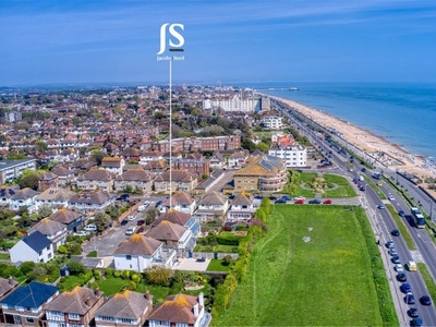 Detached house for sale in Anscombe Close, Worthing BN11
