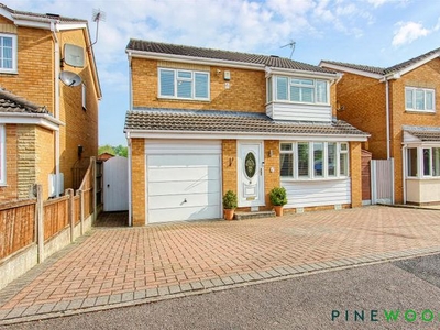 Detached house for sale in Biggin Close, Danesmoor, Chesterfield, Derbyshire S45