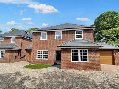 Detached house for sale in Montpelier Orchard, Montpelier Mews, High Street South, Dunstable, Bedfordshire LU6