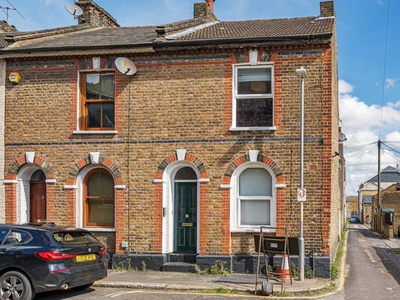 End Of Terrace House for sale - Wilfred Street, DA12