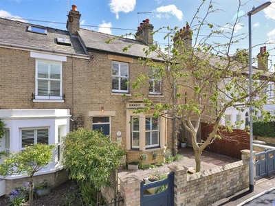 End terrace house for sale in Oxford Road, Cambridge CB4