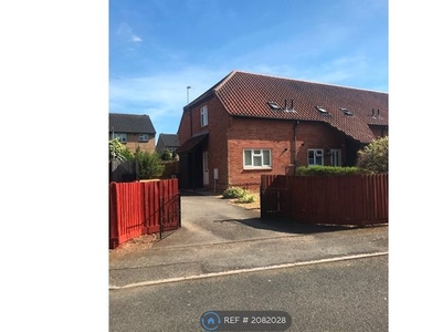 End terrace house to rent in Sparrow Close, Huntingdon PE29