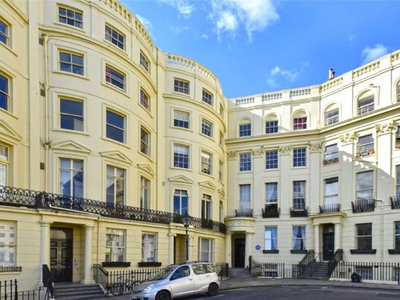 Flat for sale in Brunswick Square, Hove, East Sussex BN3